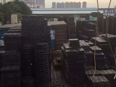 球墨铸（zhù）铁井（jǐng）盖